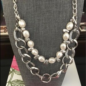 Premier Designs “Britton” necklace